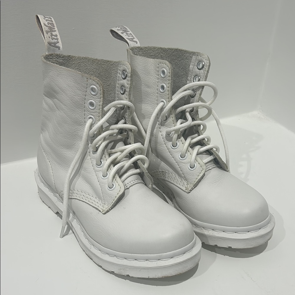 White Lace-Up dr. Martens size 5